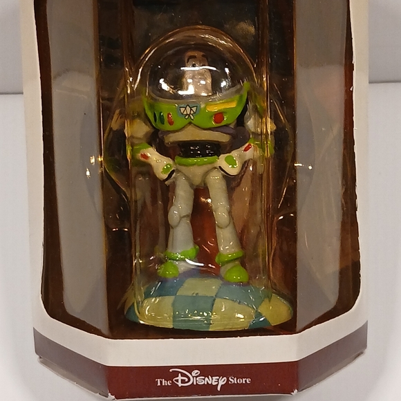 Rare Tiny Kingdom Buzz Lightyear bought at the Disney Store in 1995. New in box, - Picture 9 of 10